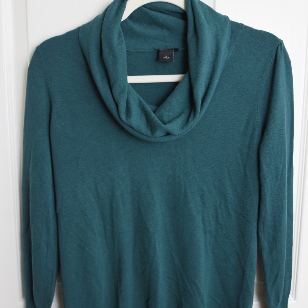 Ann Taylor Cowl Neck Wedge Sweater Sage Green M EUC